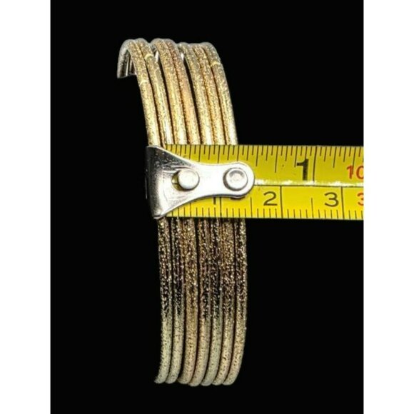 Macy's Gold-Tone Bangle Bracelet Set Of 7 Thin Lightweight Textured Metal Skinny - Picture 7 of 8